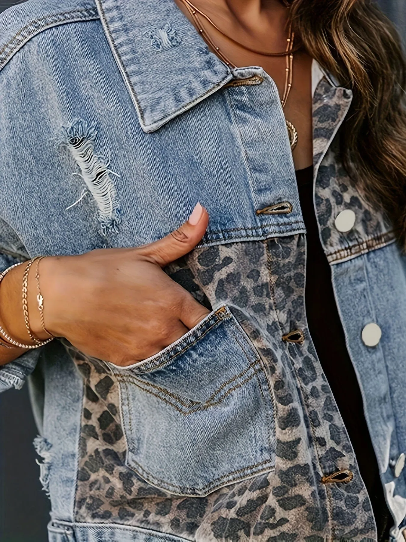 Casual Denim Jacket with Leopard Print