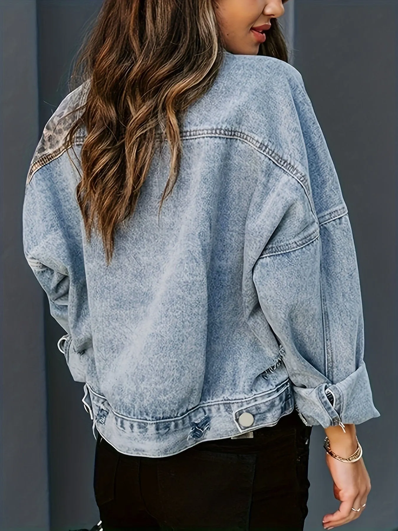 Casual Denim Jacket with Leopard Print