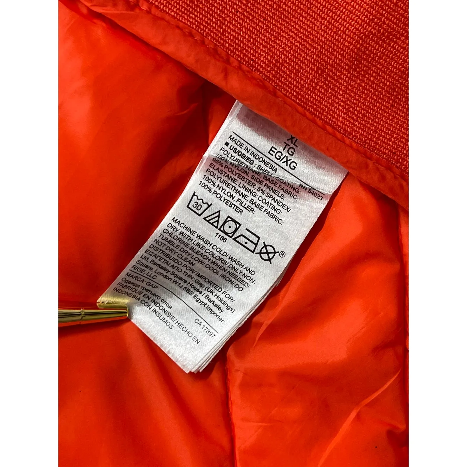 Vintage GAP Men's Primaloft Lightweight Insulated Puffer Vest